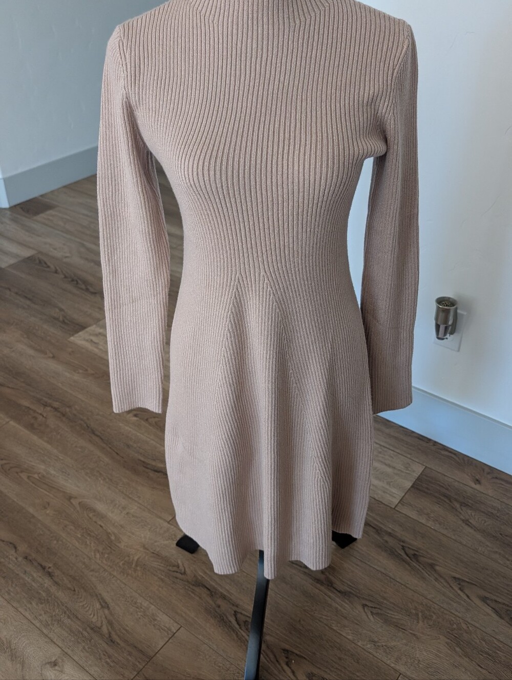 Slim-Fit Ribbed Long Sleeve Dress in Light Taupe